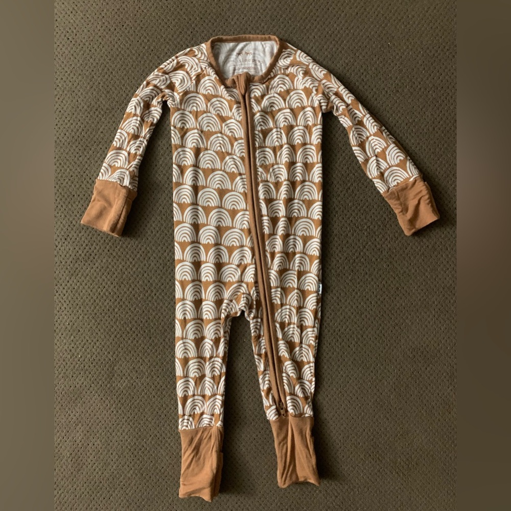 Little Sleepies Rust Rainbows Zippy 3-6m